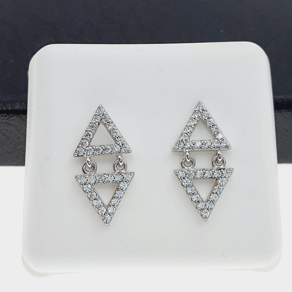 925 sterling silver luxury CZ earrings for women/girls, Best for RJUS2155